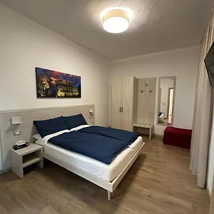  Pensión Residenza Pezzani
