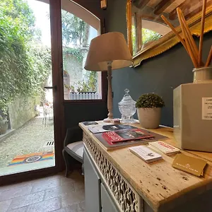 3* Pensión Le Di Bsuites